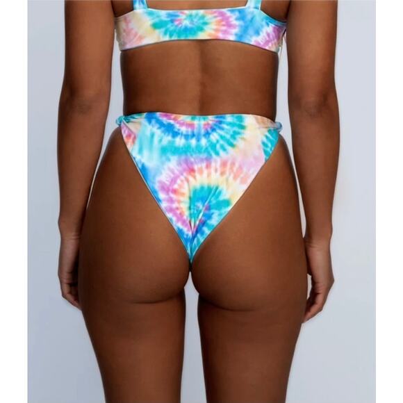 Skatie X Salty Blonde• ‘Salty’ Bikini Bottom in KINGSTON - Picture 6 of 13